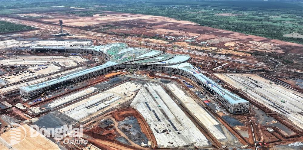 Nhộn nhịp thi công 'trái tim' Sân bay Long Thành