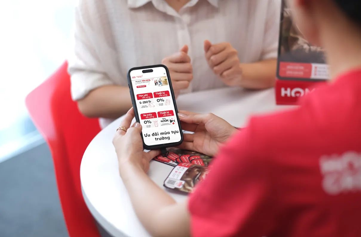 Home Credit tung nhiều ưu đãi để hỗ trợ các gia đình trang trải chi phí cho năm học mới. Ảnh: Home Credit