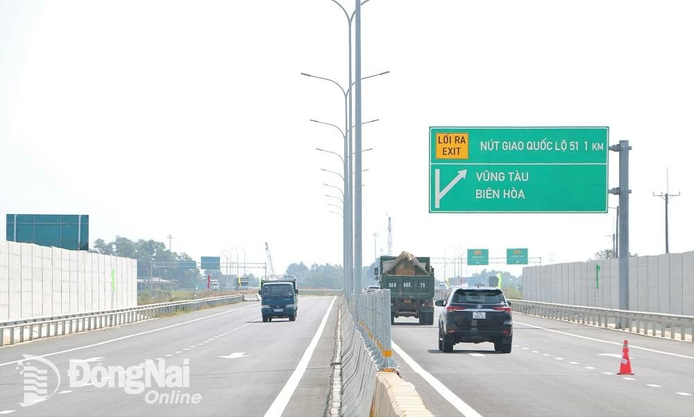 Tuyến đường cao tốc Bến Lức - Long Thành được VEC dự kiến thực hiện thu phí sử dụng trong tháng 8-2025. Ảnh: tư liệu