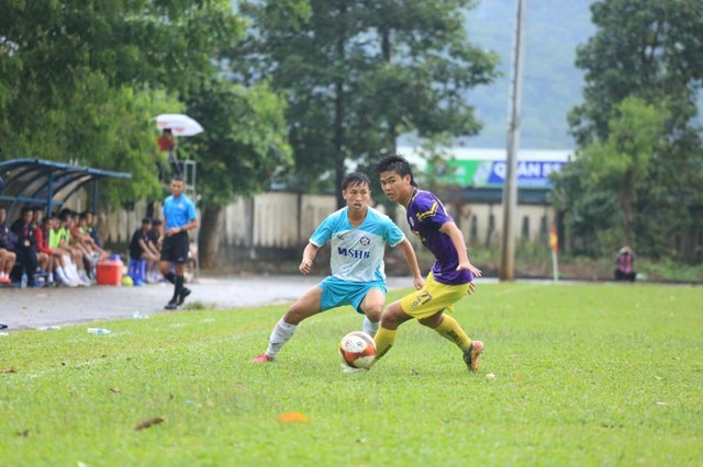 U,21 Hà Nội vượt qua U.21 SHB Đà Nẵng trên loạt sút luân lưu 11m ở tứ kết. Ảnh: TNO