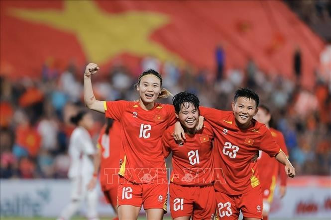 Vietnamese players at the match against UAE in Asian Cup qualifiers on July 2. (Photo: VNA)
