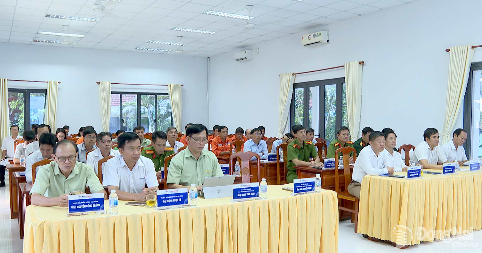Các đại biểu, cán bộ, công nhân viên công ty Cổ phần Thủy điện Thác Mơ dự khai mạc diễn tập phòng thủ dân sự năm 2026 – Hình: Thanh Mảng


