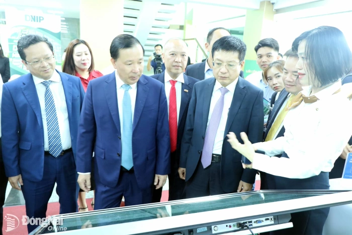 Khu công nghiệp sinh thái, thông minh - động lực phát triển kinh tế xanh của vùng Đông Nam Bộ