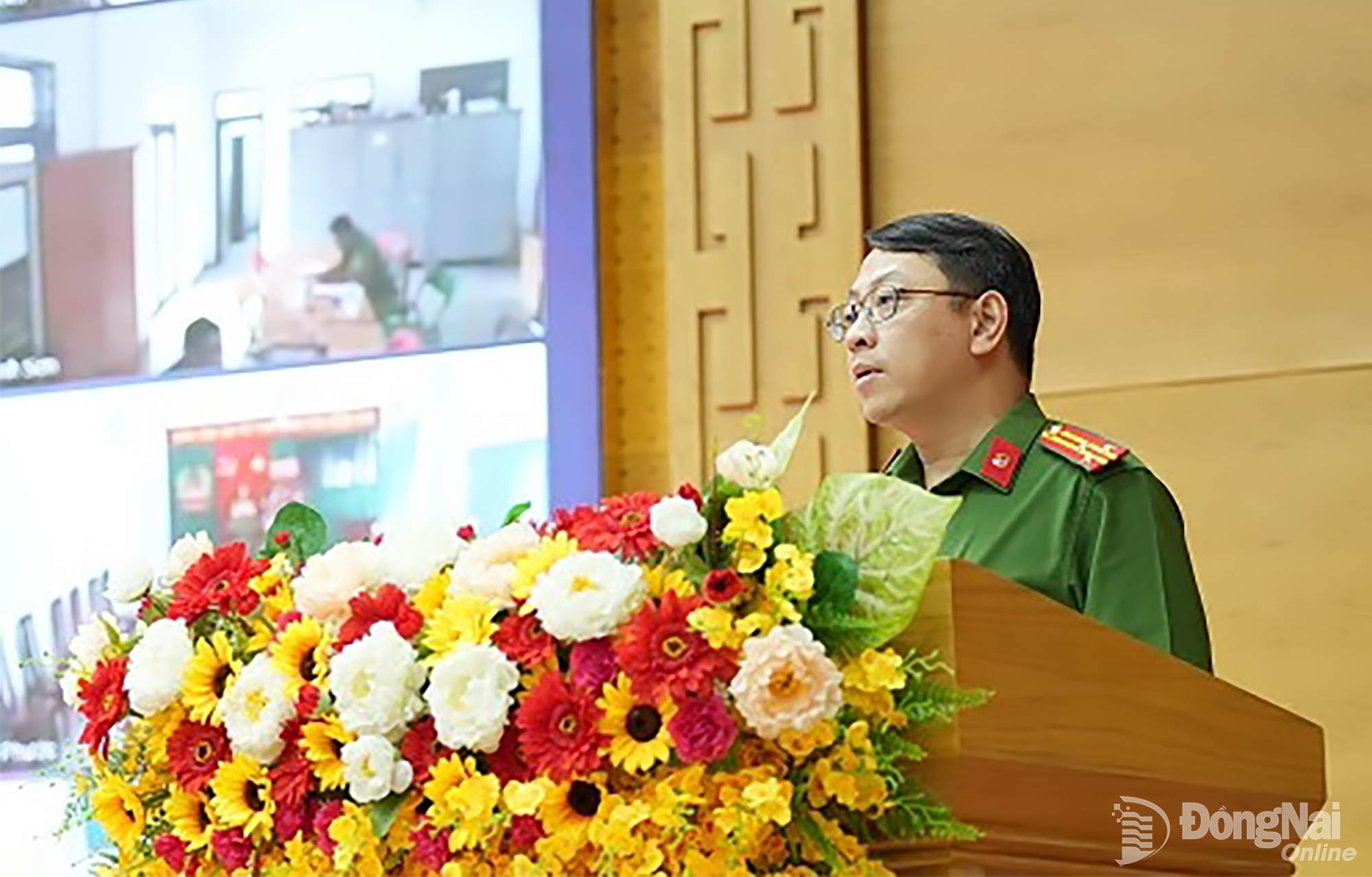 Đại diện các đơn vị nghiệp vụ Công an thành phố phát biểu tại hội thảo. Ảnh: TV