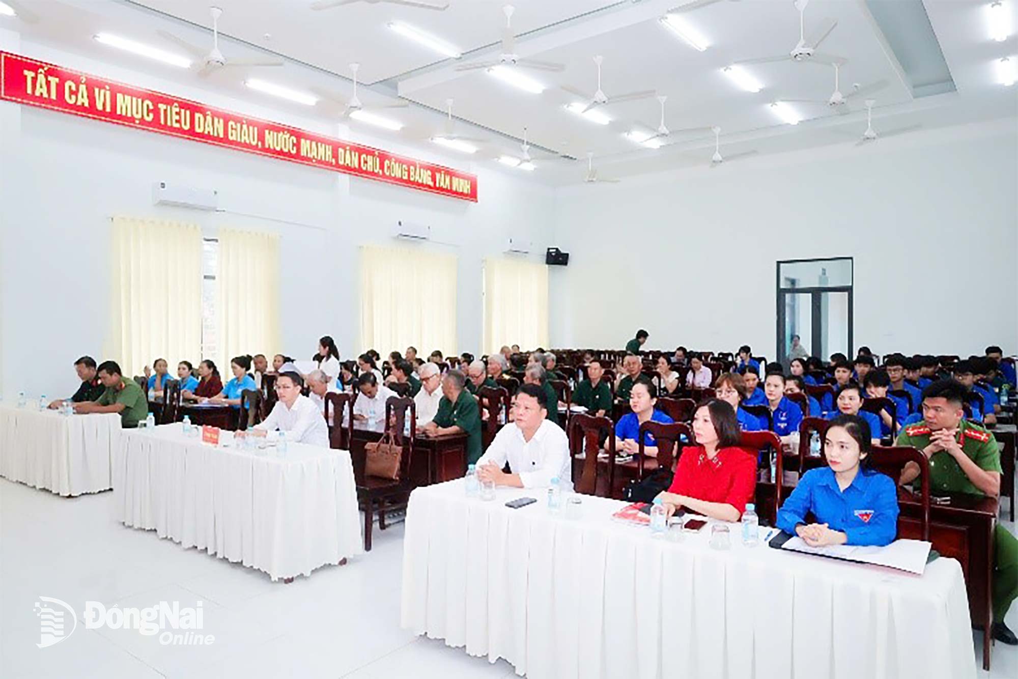 Quang cảnh hội nghị. Ảnh: Ngọc Nhật
