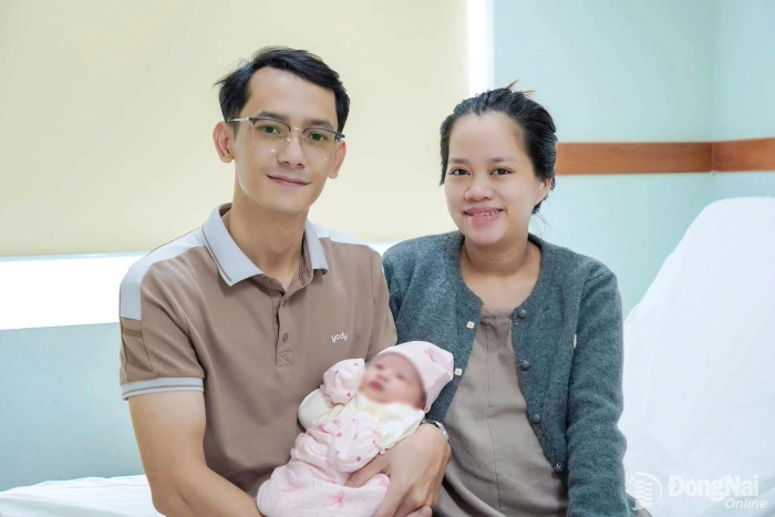 Giành lại sự sống cho mẹ con sản phụ bị xuất huyết buồng ối hiếm gặp