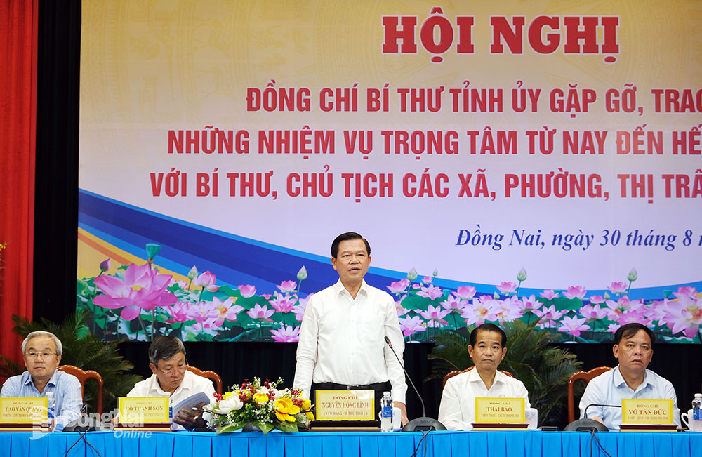 Ủy viên Trung ương Đảng, Bí thư Tỉnh ủy Nguyễn Hồng Lĩnh phát biểu khai mạc hội nghị. Ảnh: Đắc Nhân