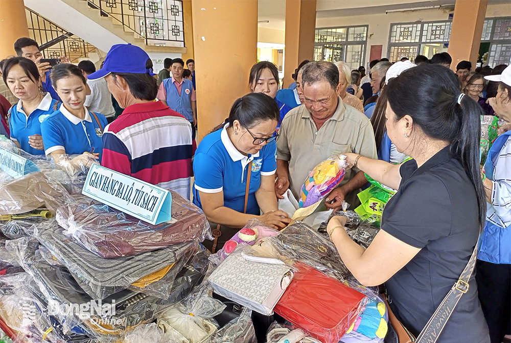 Khắp nơi trong tỉnh ngày 16-8-2024