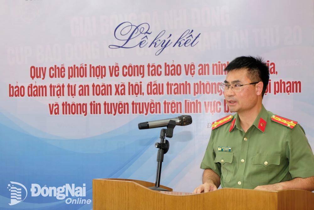 Phó Giám đốc Công an tỉnh, đại tá Nguyễn Mạnh Toàn phát biểu bế mạc Lễ ký kết. Ảnh: Đăng Tùng