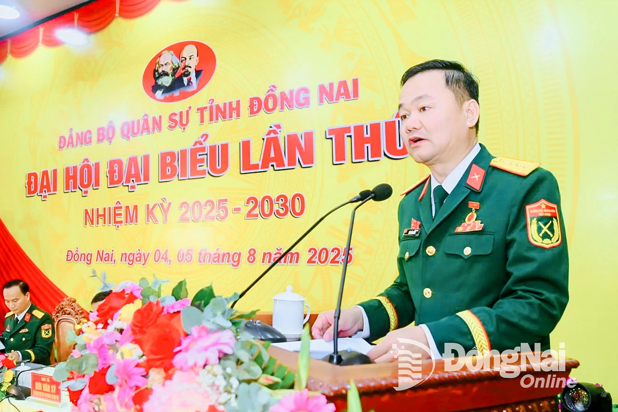 1.Colonel Vo Thanh Danh, Commander of Dong Nai Provincial Military Command, delivers the summary of discussion