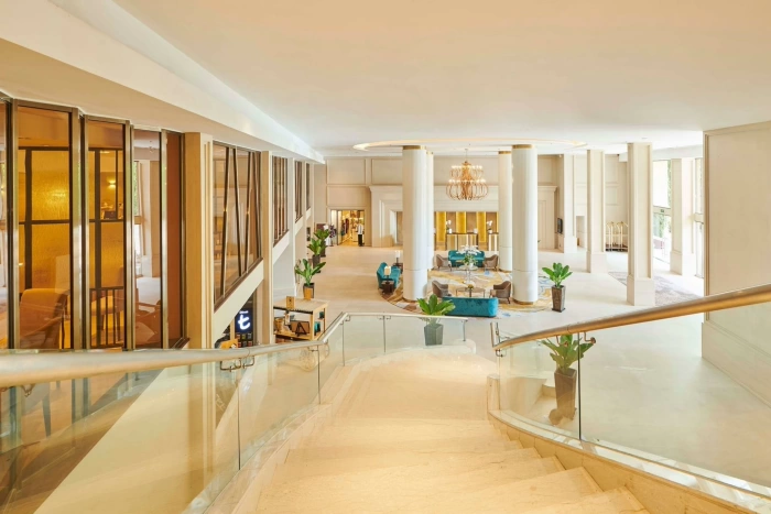 Bật mí những khách sạn 5 sao TP.HCM sang trọng mà giá hợp lý trên Traveloka