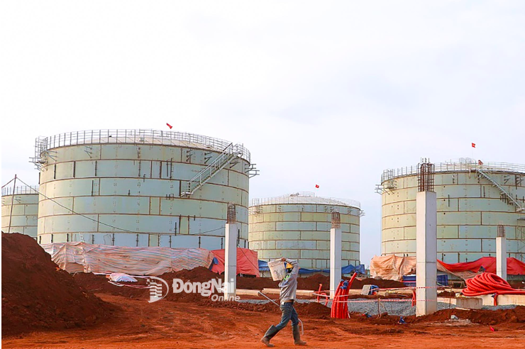 Package 4.9 began construction in October 2024. Under the signed contract, this package is scheduled for completion in June 2026. However, to ensure synchronized completion with the overall project in accordance with the Prime Minister’s directive to accelerate the schedule, the construction timeline has been adjusted, with the construction works expected to be completed before December 19, 2025. Photo: Pham Tung