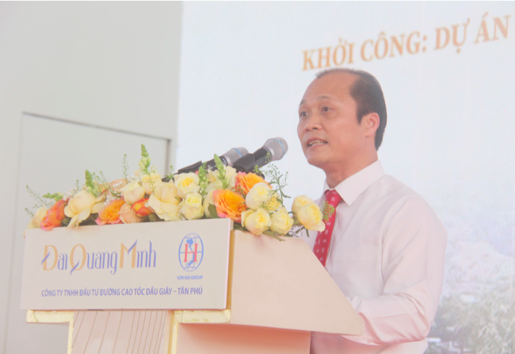 Nguyen Tuan Anh, Member of the Provincial Party Committee and Director of the Department of Agriculture and Environment of Dong Nai Province, deliver a speech at the ceremony. Photo: Hai Quan