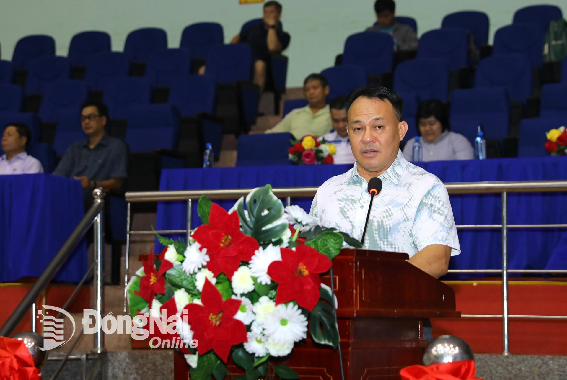 Director of the Provincial Sports Training and Competition Center, Standing Deputy Head of the Organizing Board Bui Anh Vu delivers the opening speech. Photo: Huy Anh