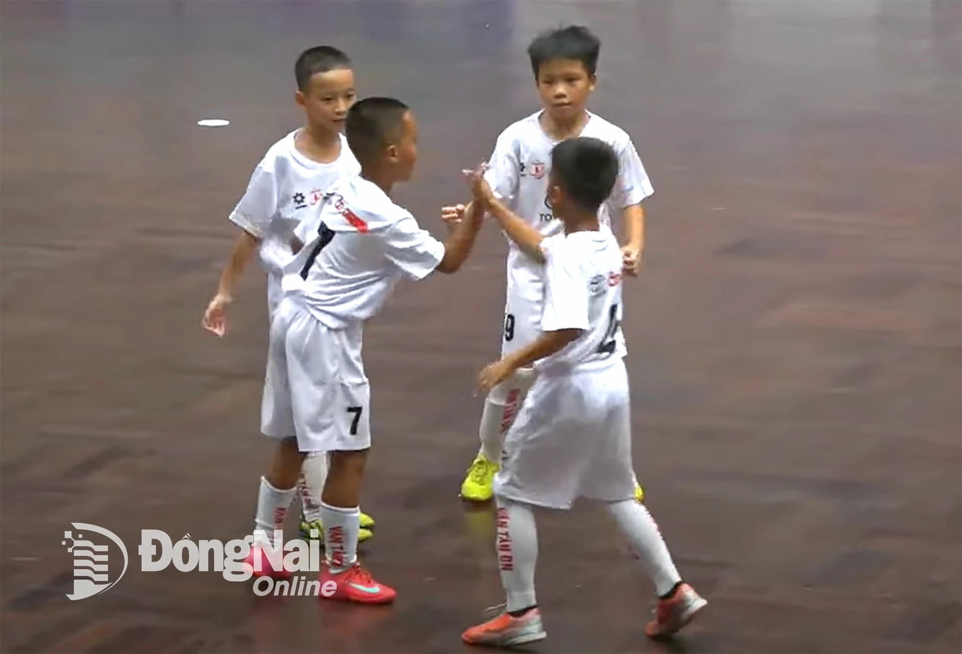 U.9 Van Tam Dong Nai celebrates victory. Screenshot picture


