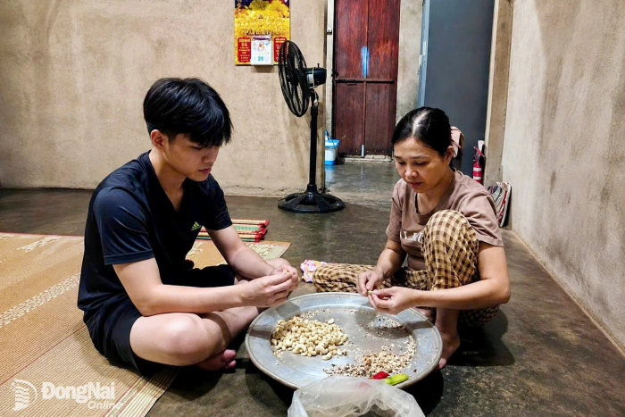 Khi bệnh tật hiểm nghèo giáng xuống mái nhà xiêu vẹo