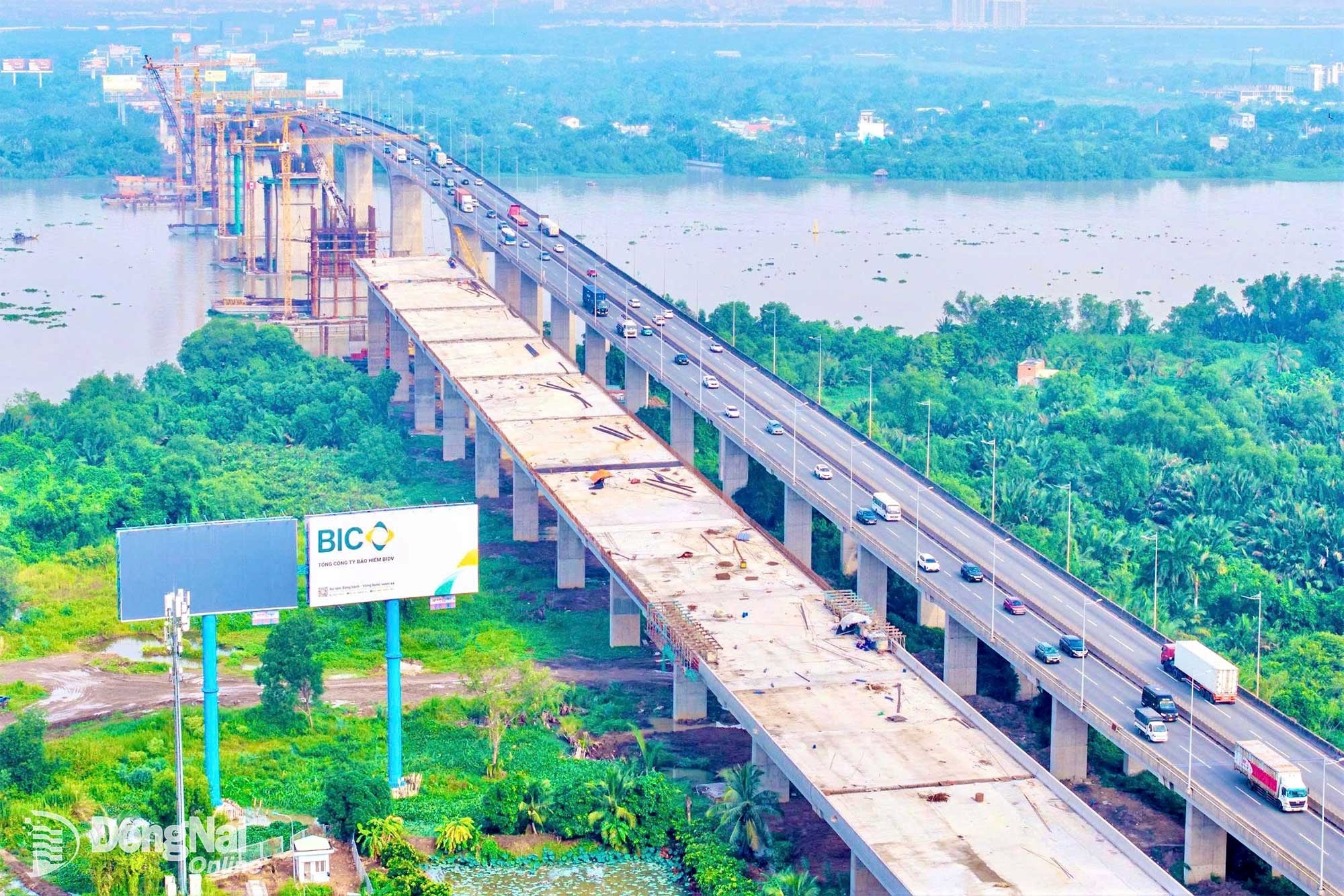 The Ho Chi Minh City - Long Thanh Expressway expansion project. Photo: Pham Tung

