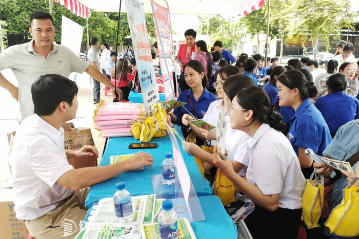 Hơn 2 ngàn cộng tác viên tham gia hỗ trợ công tác giải quyết việc làm tại cơ sở