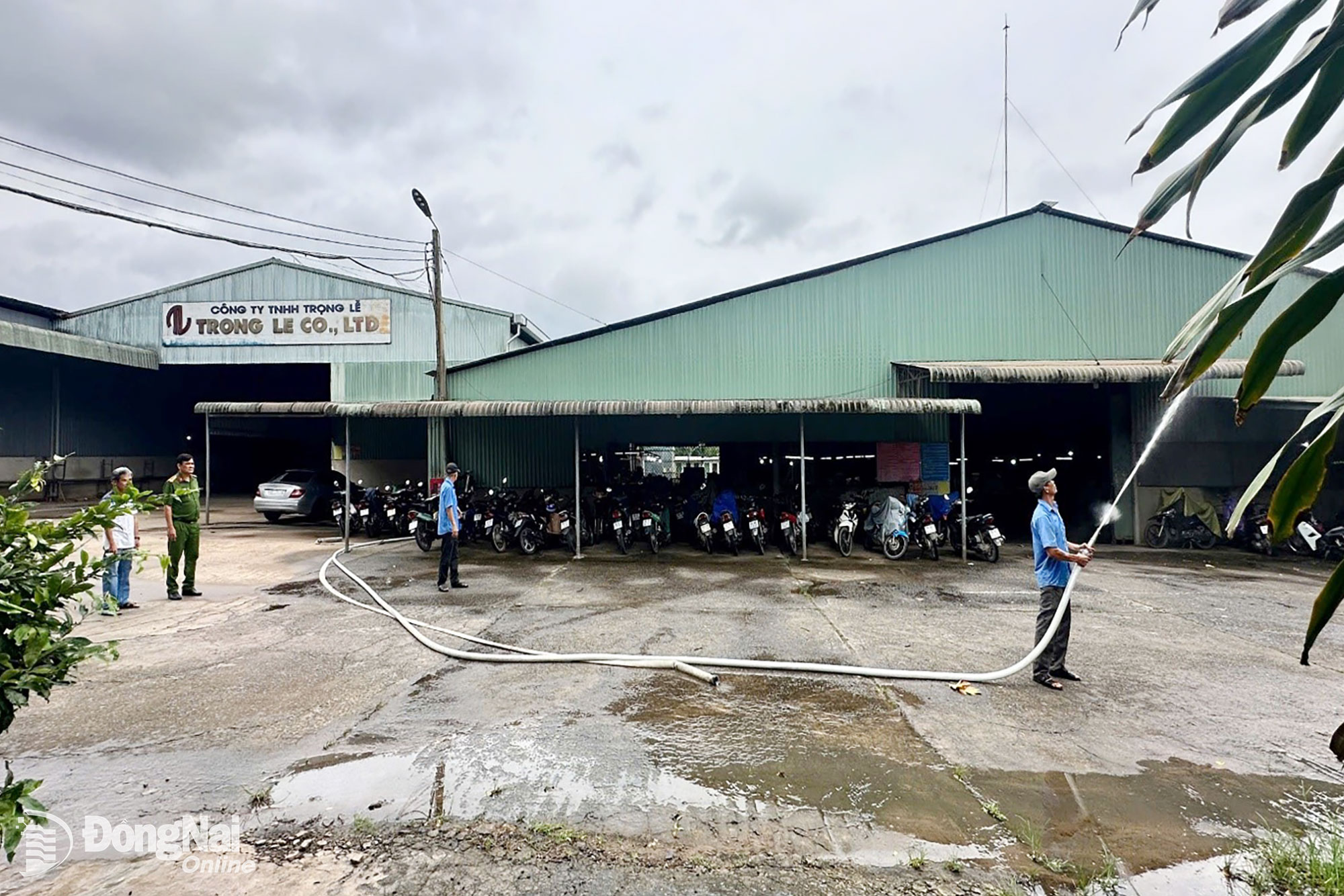 Kiểm tra việc sử dụng phương tiện chữa cháy của lực lượng tại chỗ.