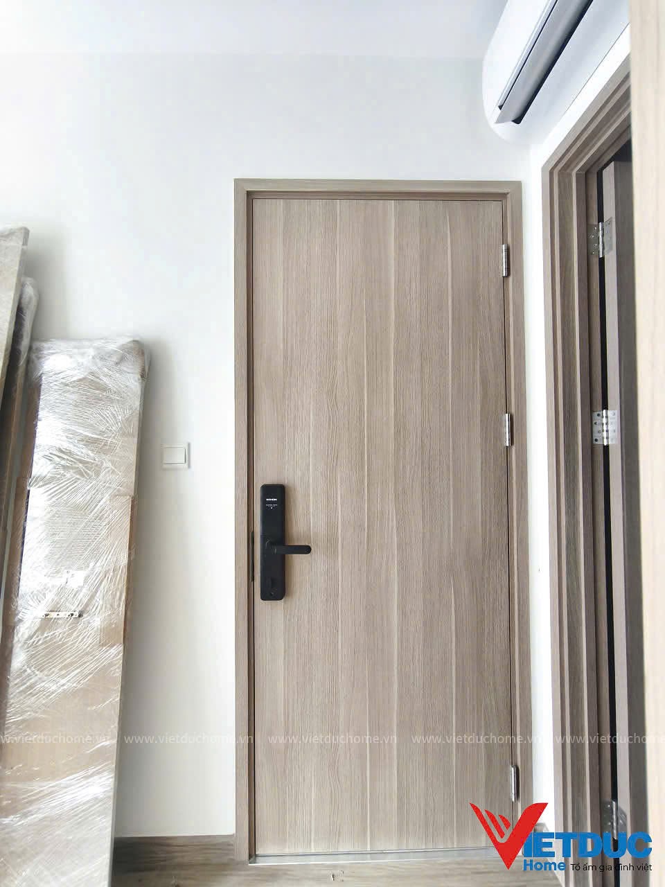 Cửa nhựa Composite đã hoàn thiện tại công trình Prosper Phố Đông. Ảnh: Việt Đức Home