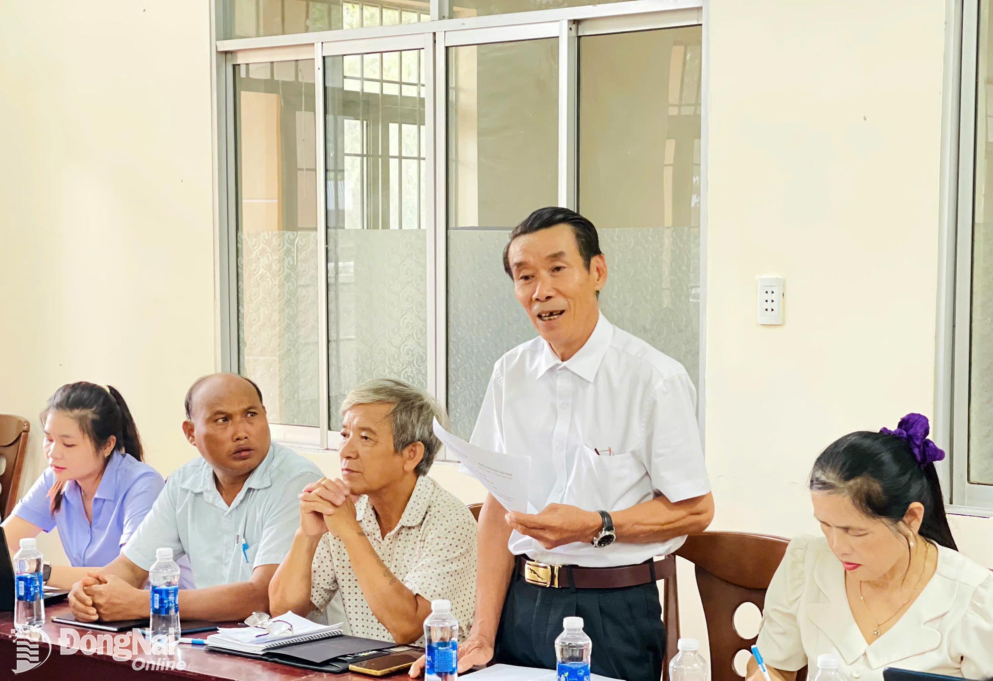 Đại diện các ấp phản ánh khó khăn phát sinh sau sắp xếp. Ảnh: Hoàng Thái