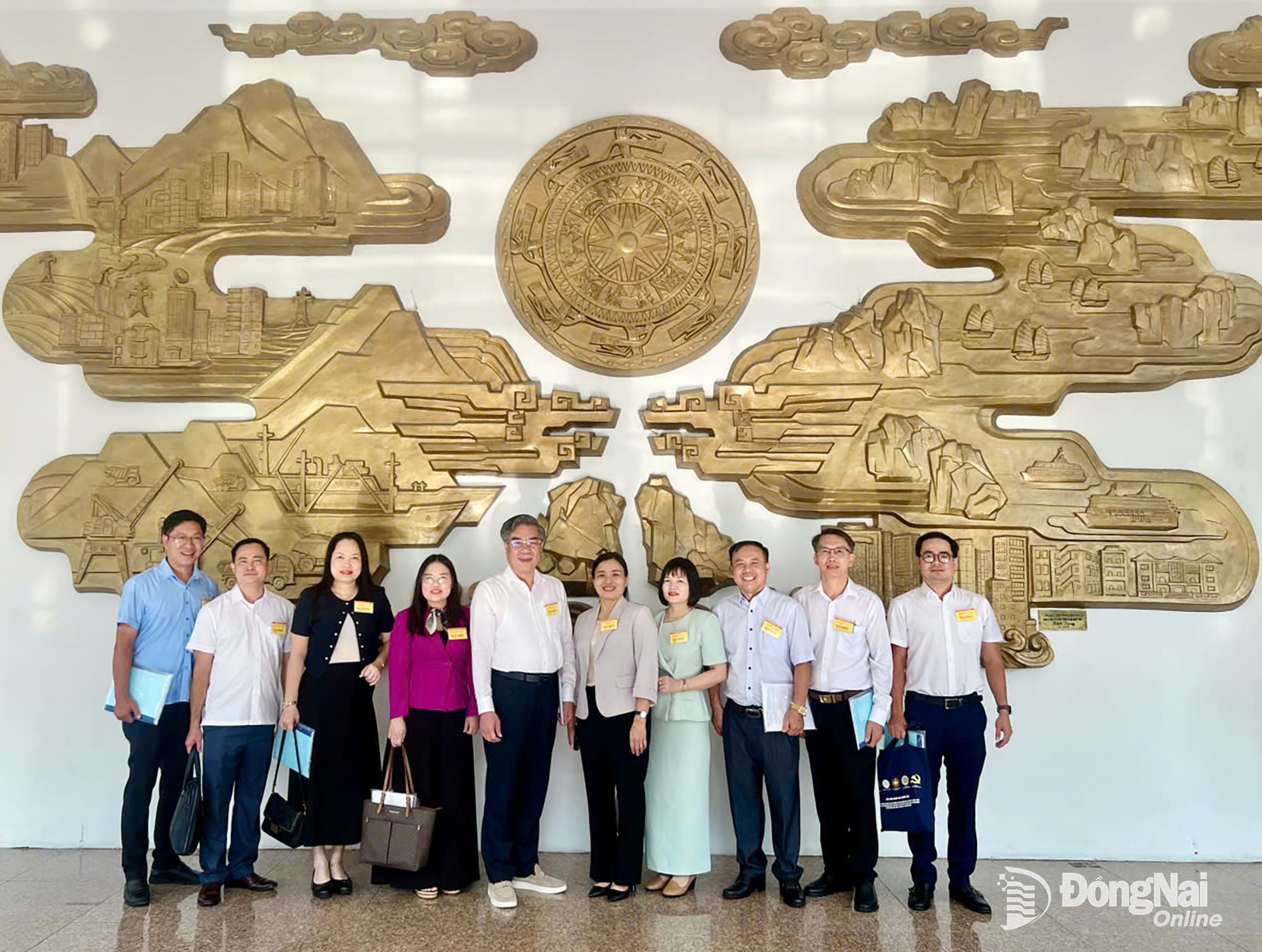 Đoàn cán bộ thành phố Đồng Nai tham dự hội nghị. Ảnh: ĐVCC
