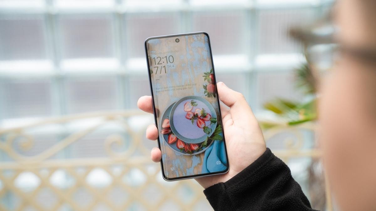 Hai mẫu smartphone Redmi Note với màn hình AMOLED.