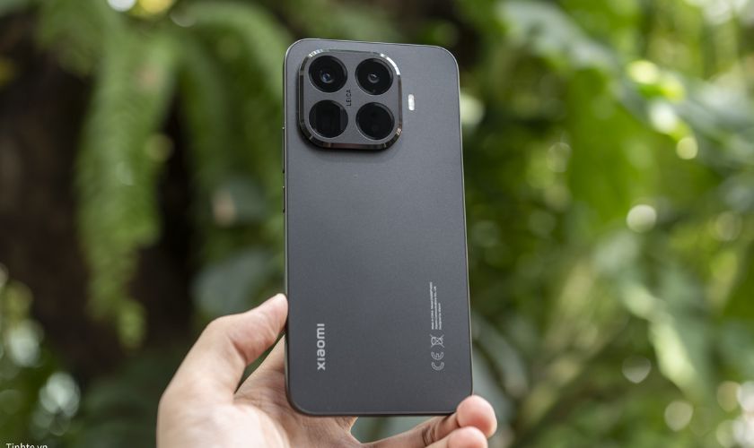 Xiaomi 15T Pro - nổi bật với khả năng zoom.