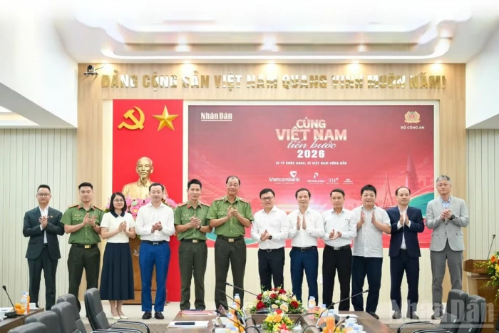 ‘Cùng Việt Nam tiến bước’ năm 2026 hướng tới 10 tỷ bước xanh
