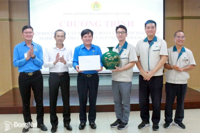 Đoàn cán bộ Công đoàn chủ chốt toàn quốc tham quan, trao đổi hoạt động Công đoàn tại Đồng Nai