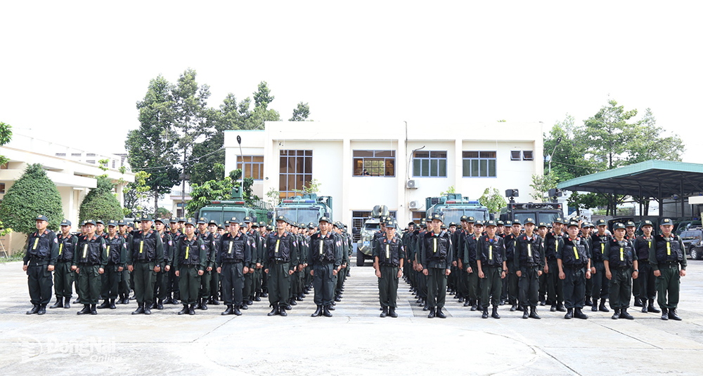 200 cán bộ, chiến sĩ Cảnh sát cơ động được tăng cường hỗ trợ bảo đảm an ninh, trật tự trên địa bàn tỉnh