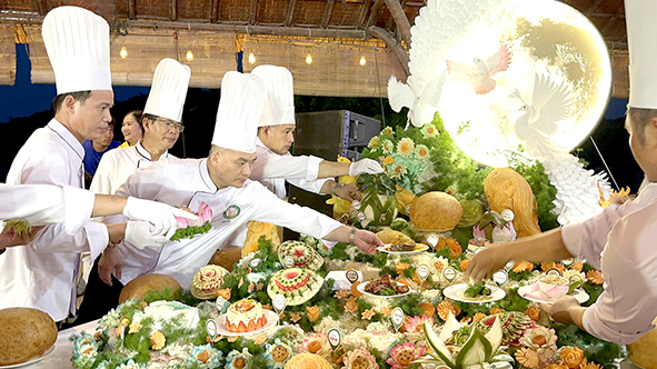 Ẩm thực góp phần quảng bá du lịch địa phương