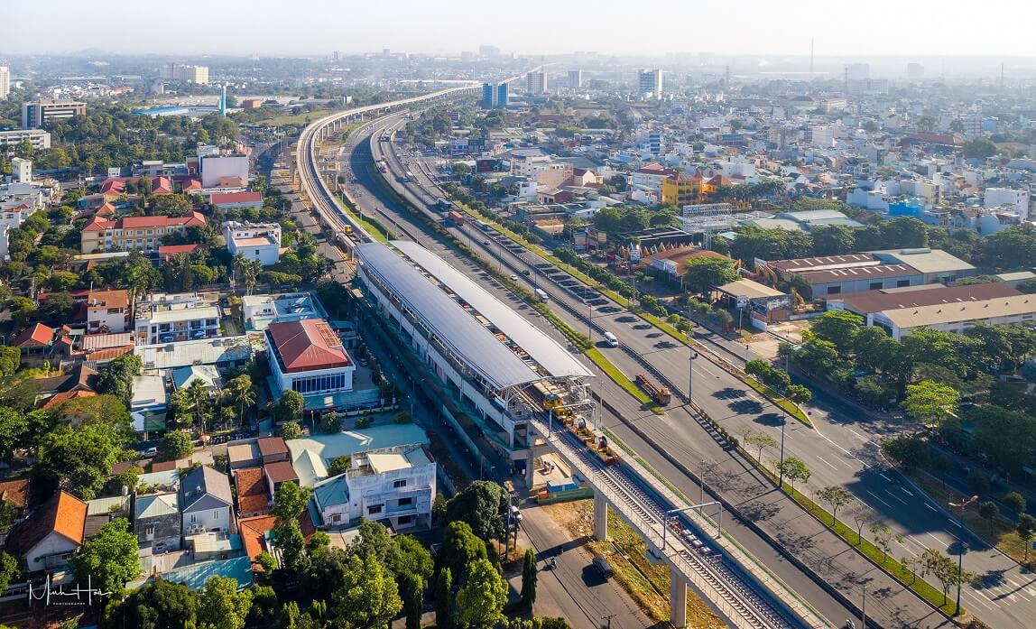 A section of HCMC Metro Line No. 1 in Thu Duc City, which is adjacent to Dong Nai Province – PHOTO: MINH HOANG
