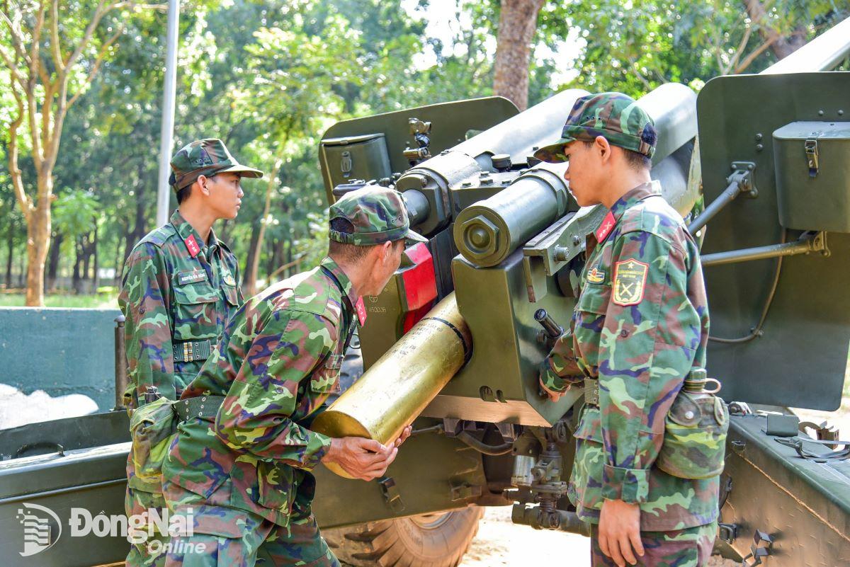 Cán bộ chiến sĩ Lữ đoàn 75, Quân khu 7, đóng tại thành phố Biên Hòa luôn sẵn sàng chiến đấu trong mọi tình huống. Ảnh: Nguyệt Hà