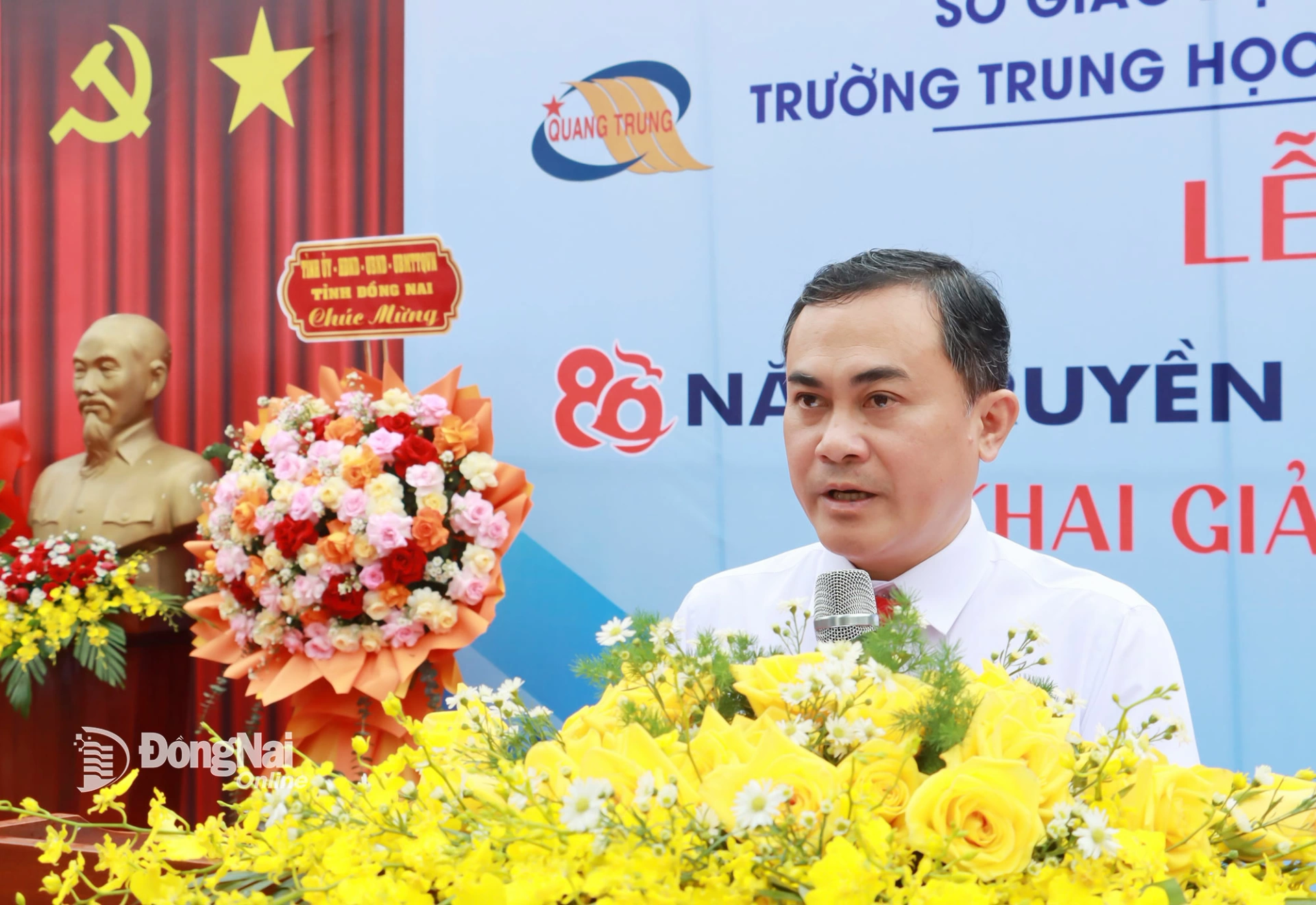 Member of the Provincial Standing Party Committee and Vice Chairman of the Dong Nai People’s Committee Le Truong Son speaks at the opening ceremony. Photo: Nhu Nam

