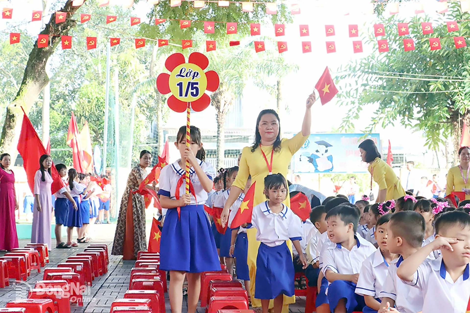 Welcoming ceremony for first graders at Xuan Hung Primary School. Photo: Van Doan