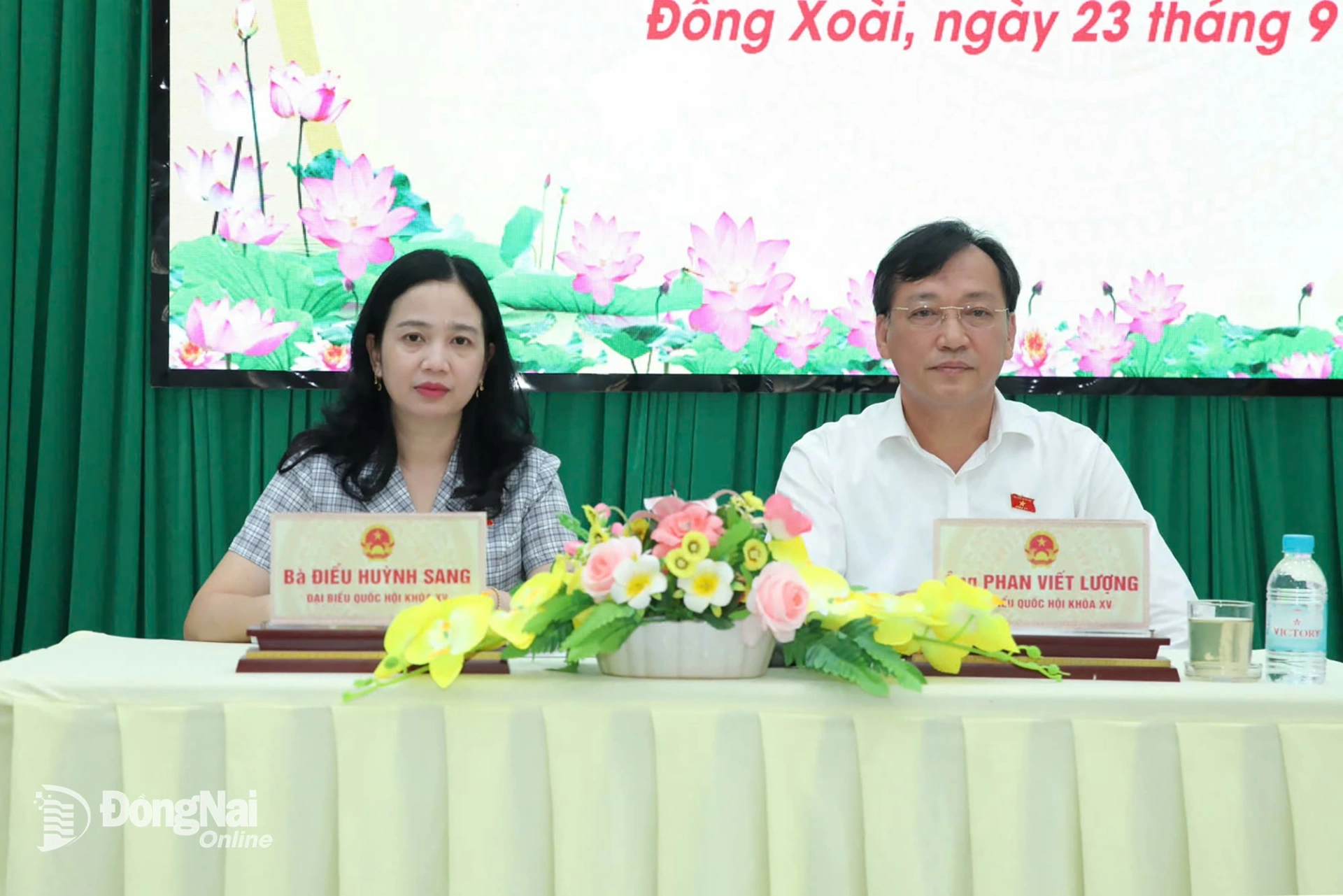 Dong Nai NA deputies at the meeting with voters in Dong Xoai ward. Photo: Truong Hien

