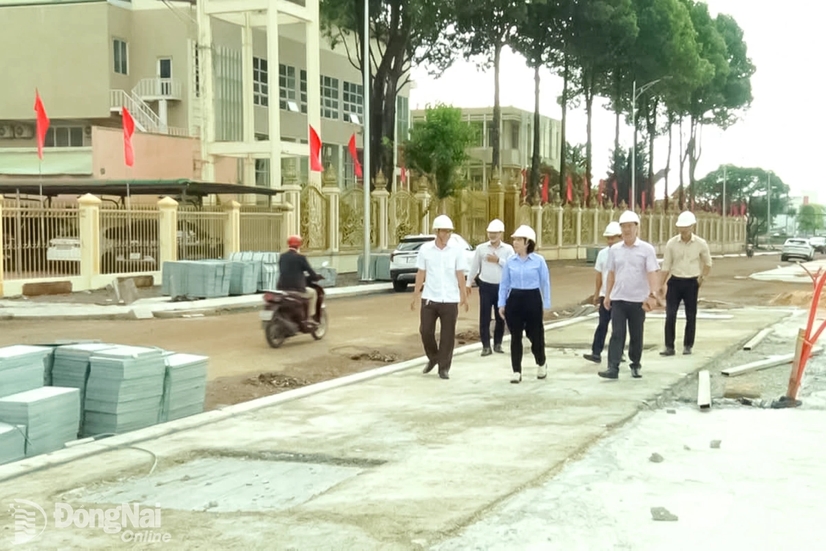 Xuan Loc commune is implementing several projects to upgrade local roads. Photo: Hai Dinh

