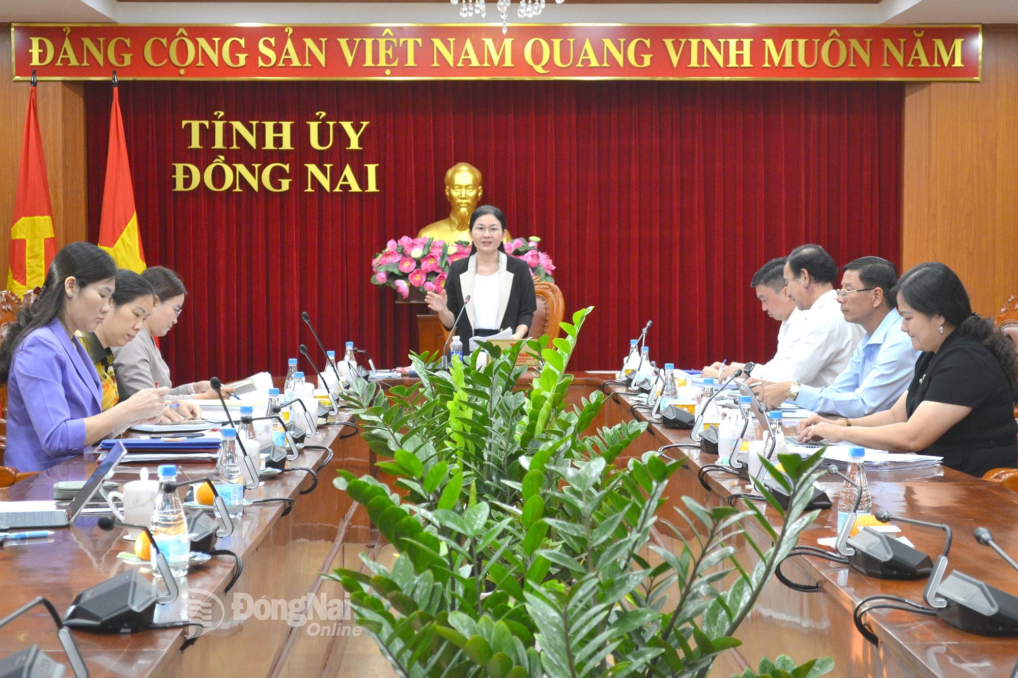 Ủy viên dự khuyết Trung ương Đảng, Phó Bí thư Thường trực Tỉnh ủy, Chủ tịch HĐND tỉnh Đồng Nai Tôn Ngọc Hạnh&nbsp;phát biểu chỉ đạo tại buổi làm việc. Ảnh: Phương Hằng