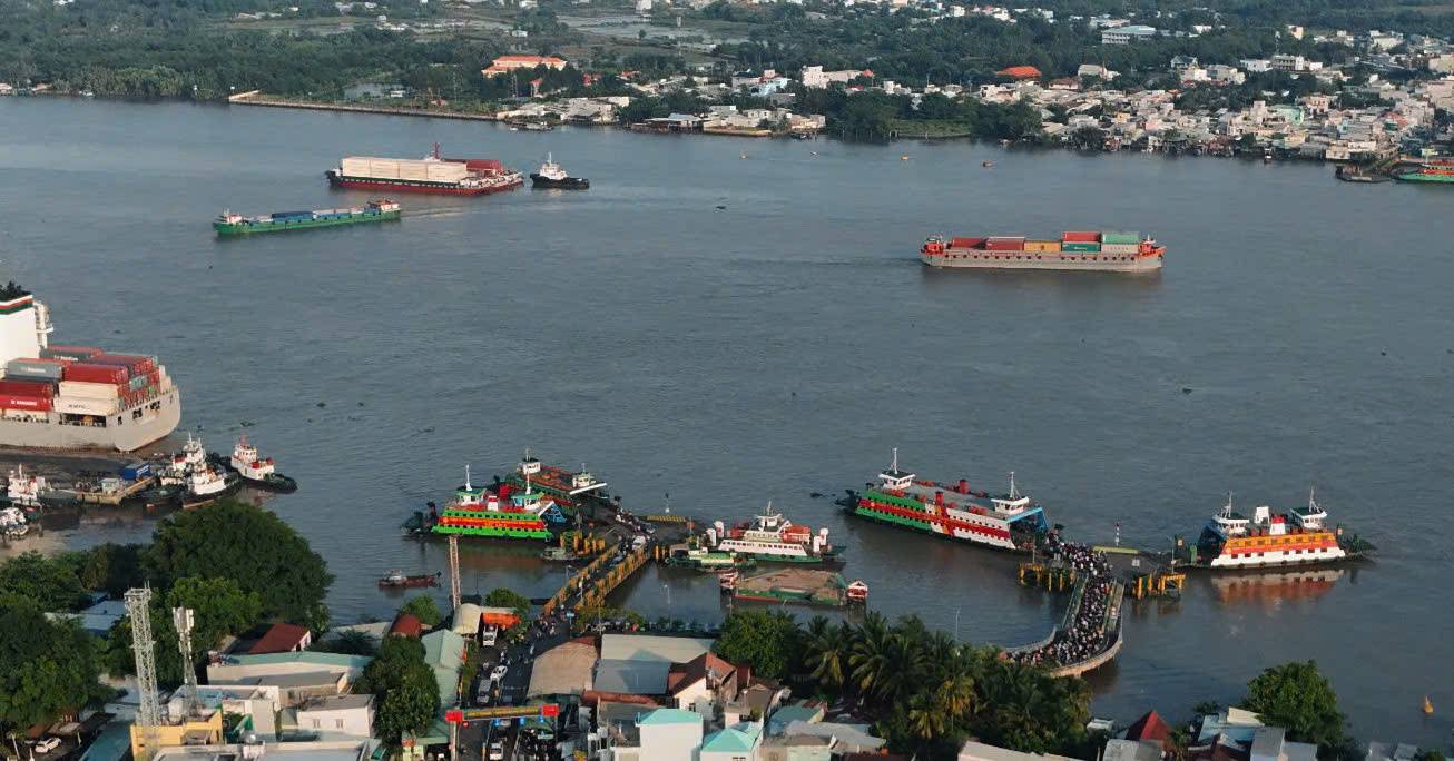 Ferries operate on the Dong Nai River at the Cat Lai crossing, where a bridge is planned to improve connectivity between HCMC and Dong Nai Province
