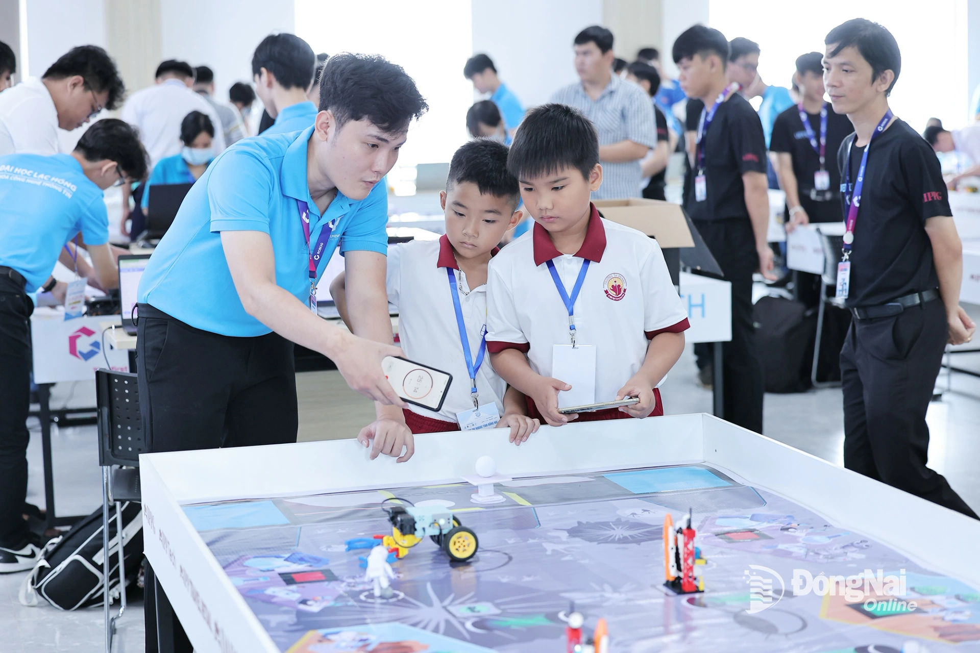 The STEM Education model has been introduced in schools in Dong Nai. Photo: Cong Nghia

