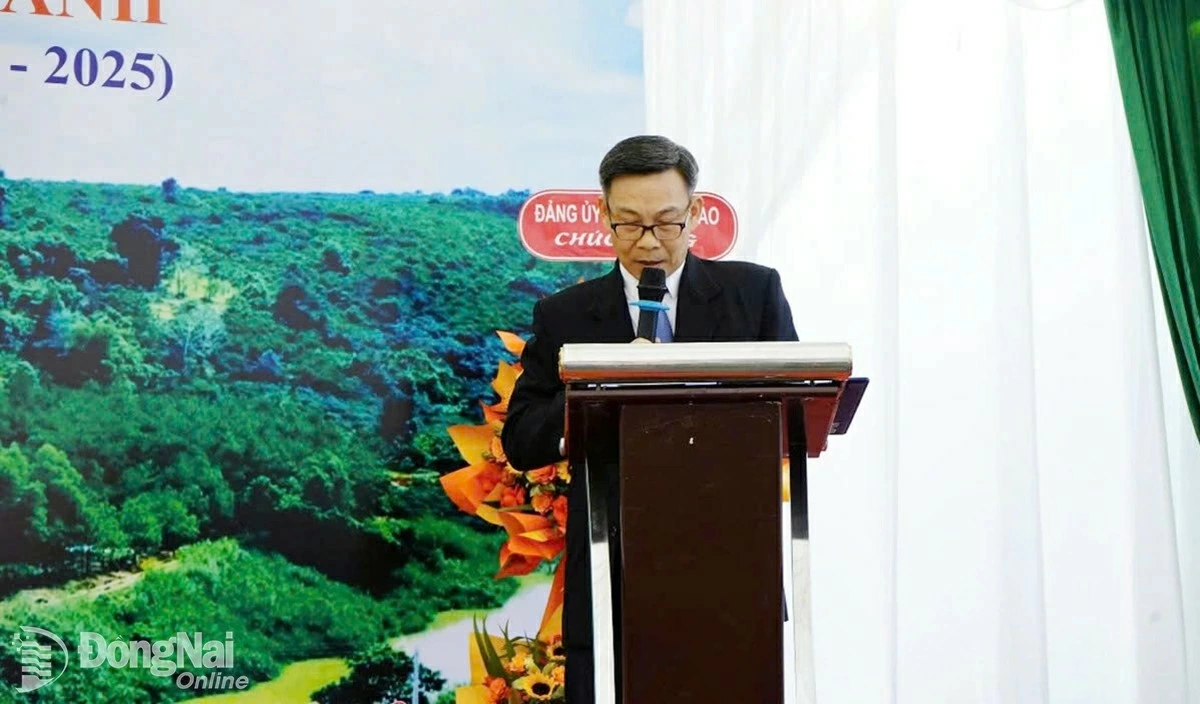 Tran Ngoc Tan, Chairman of the Board of Directors of My Hung Tay Nguyen JSC, delivers the speech at the 10th anniversary celebration. Photo: Ngoc Bich