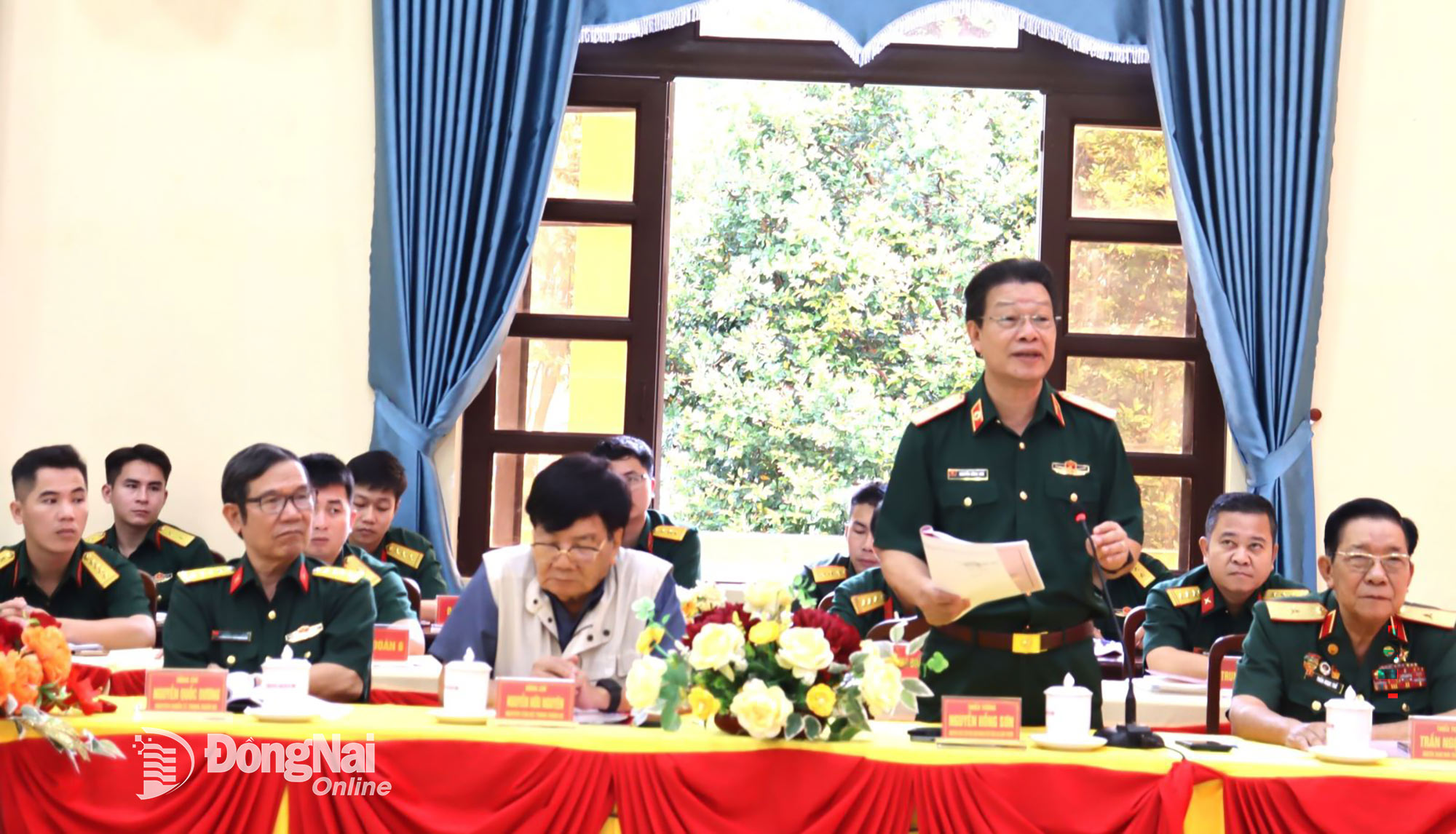 Đại biểu phát biểu ý kiến. Ảnh: Nguyệt Hà
