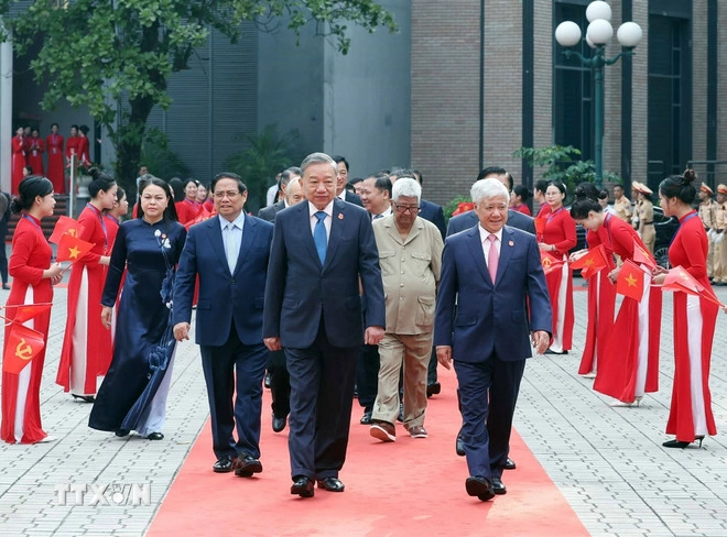 Tổng Bí thư Tô Lâm, Thủ tướng Phạm Minh Chính dự Đại hội Đại biểu Đảng bộ Mặt trận Tổ quốc Việt Nam và các đoàn thể Trung ương. (Ảnh: Thống Nhất/TTXVN)