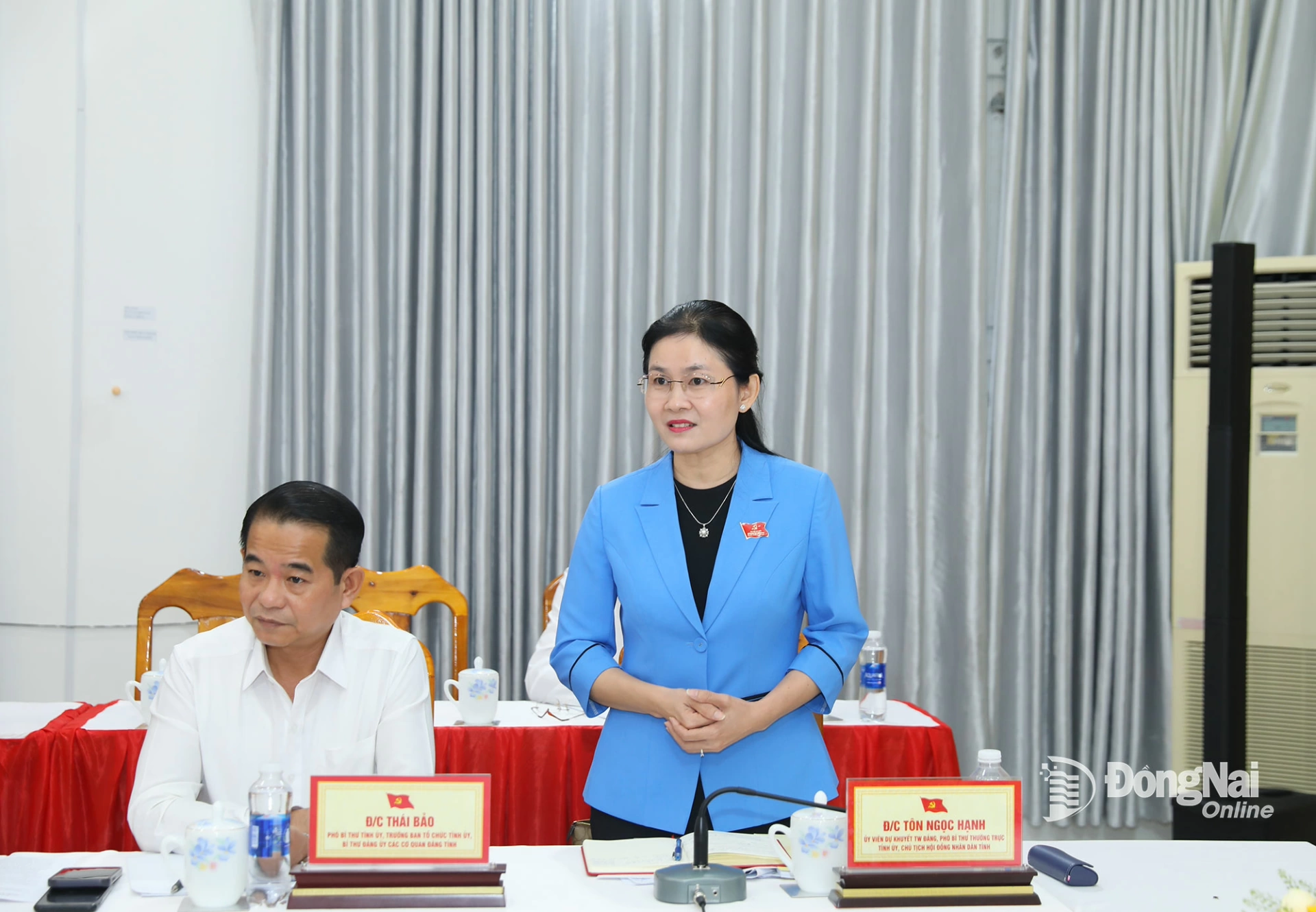 Ủy viên dự khuyết Trung ương Đảng, Phó Bí thư Thường trực Tỉnh ủy, Chủ tịch HĐND tỉnh Đồng Nai Tôn Ngọc Hạnh phát biểu tại cuộc họp. Ảnh: Huy Anh