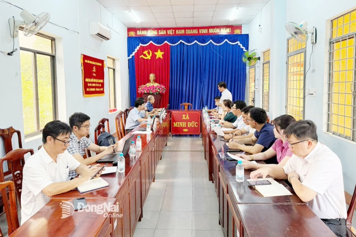 Sở Khoa học và Công nghệ làm việc với phường Minh Hưng và xã Minh Đức về chuyển đổi số