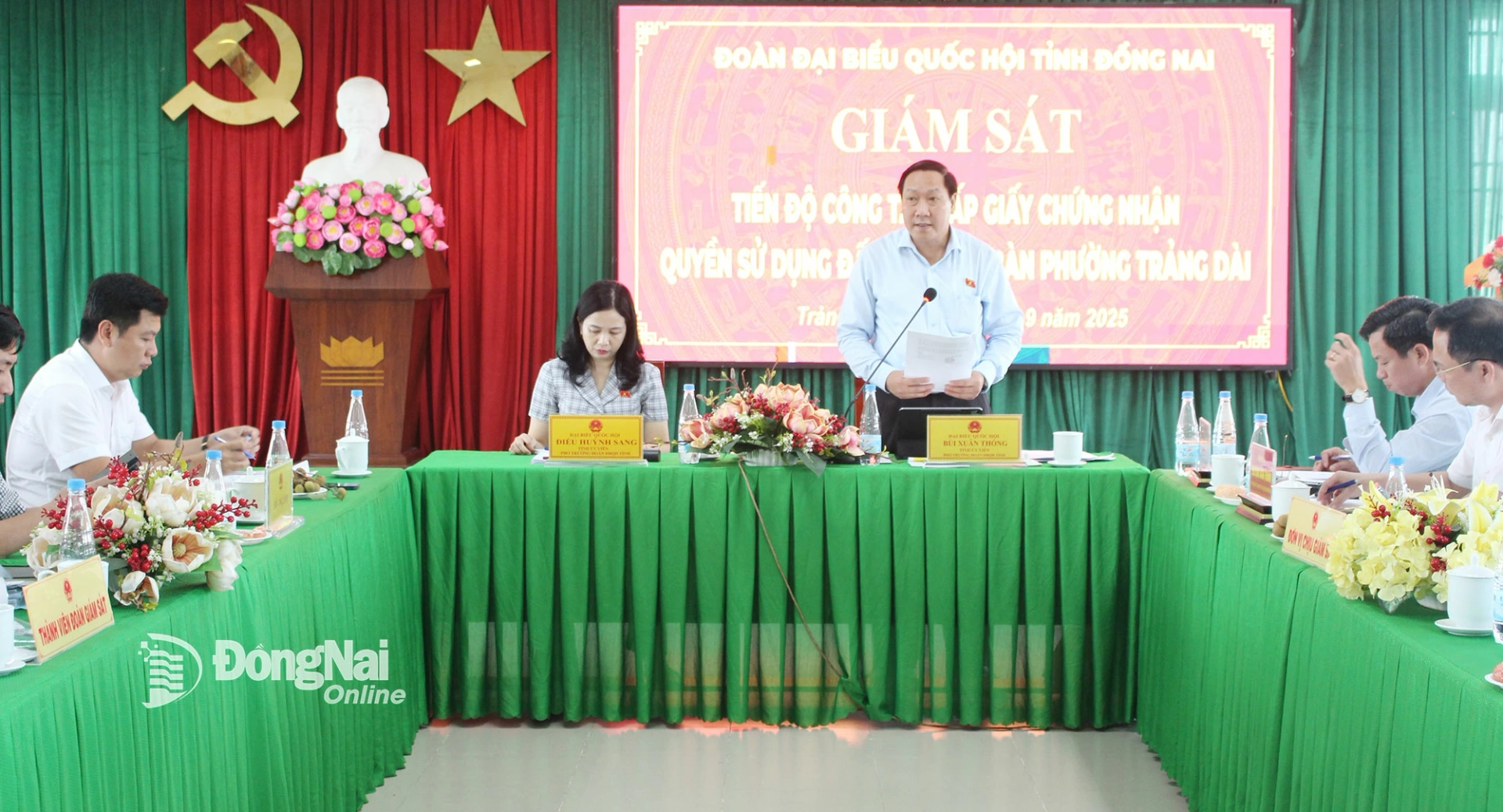 Tỉnh ủy viên, Phó Trưởng đoàn chuyên trách Đoàn Đại biểu Quốc hội tỉnh Đồng Nai Bùi Xuân Thống phát biểu tại buổi giám sát. Ảnh: Hồ Thảo