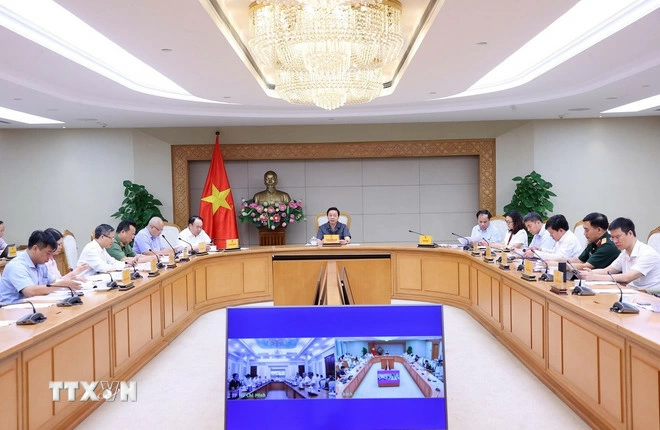 Phó Thủ tướng Trần Hồng Hà chủ trì cuộc họp. (Ảnh: Văn Điệp/TTXVN)
