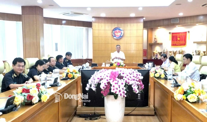 Party Committee of Dong Nai Provincial People’s Committee works with Party Committee of Customs Sub-Department Region XVIII