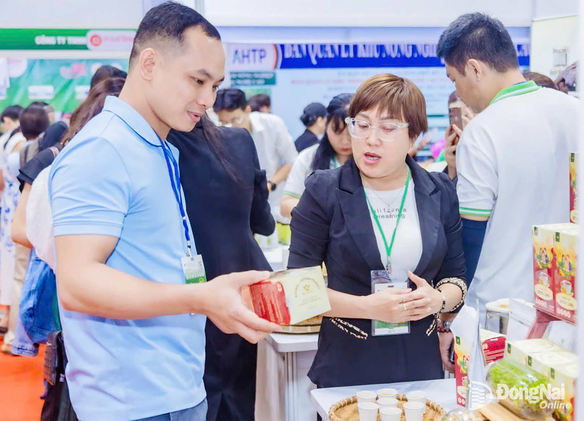 Doanh nghiệp tham gia một triển lãm quốc tế ngành nông nghiệp ở Trung tâm hội chợ và triển lãm quốc tế Sài Gòn (Thành phố Hồ Chí Minh).